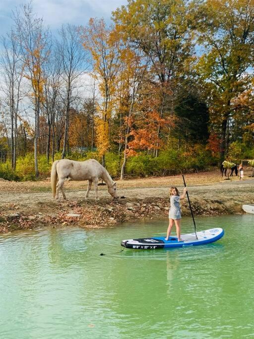 Large Log Cabin Chalet W/ Hot Tub - Horses & Lake! Villa Loveland Kültér fotó